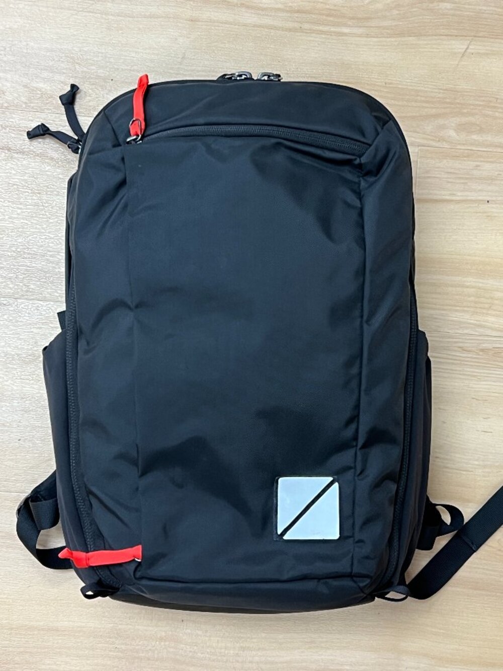 Evergoods CTB20 Civic Travel Bag 20L black red zip pulls EDC travel backpack